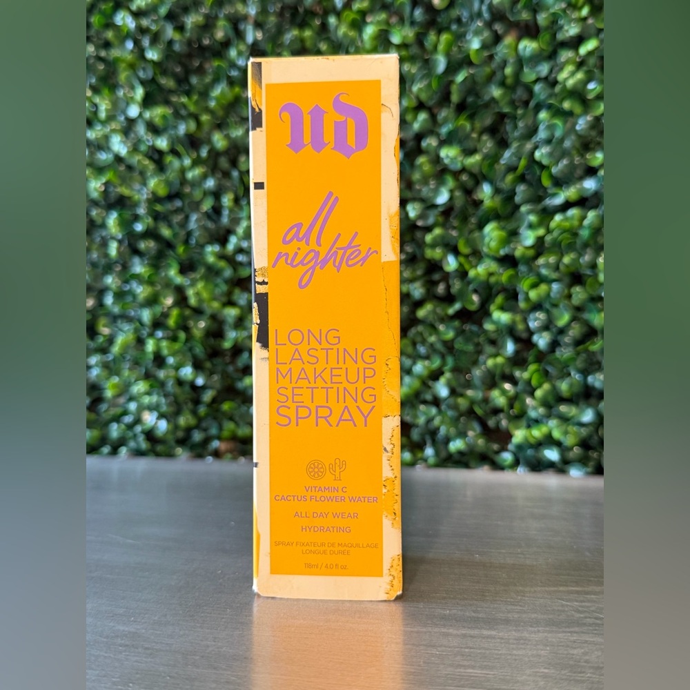 Urban Decay Brightening Vitamin C and Hydrating Cactus Flower Water